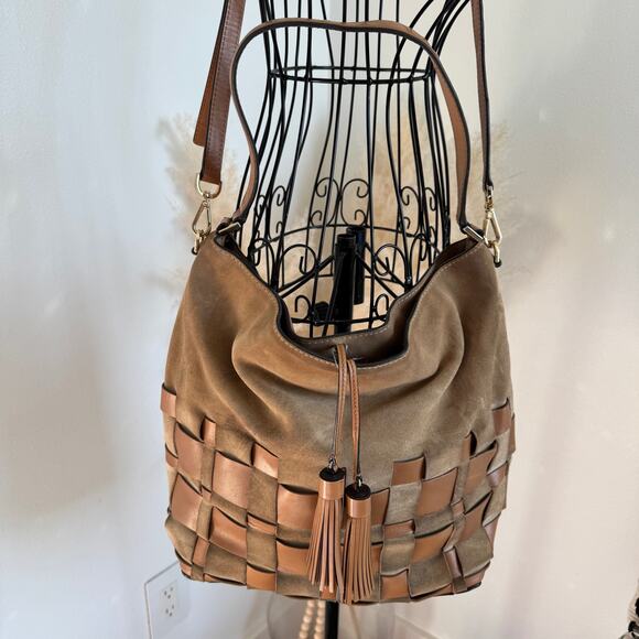 Michael Kors Vivian Large Woven Suede Bucket Hobo Shoulder Bag Crossbody Strap - Picture 2 of 16